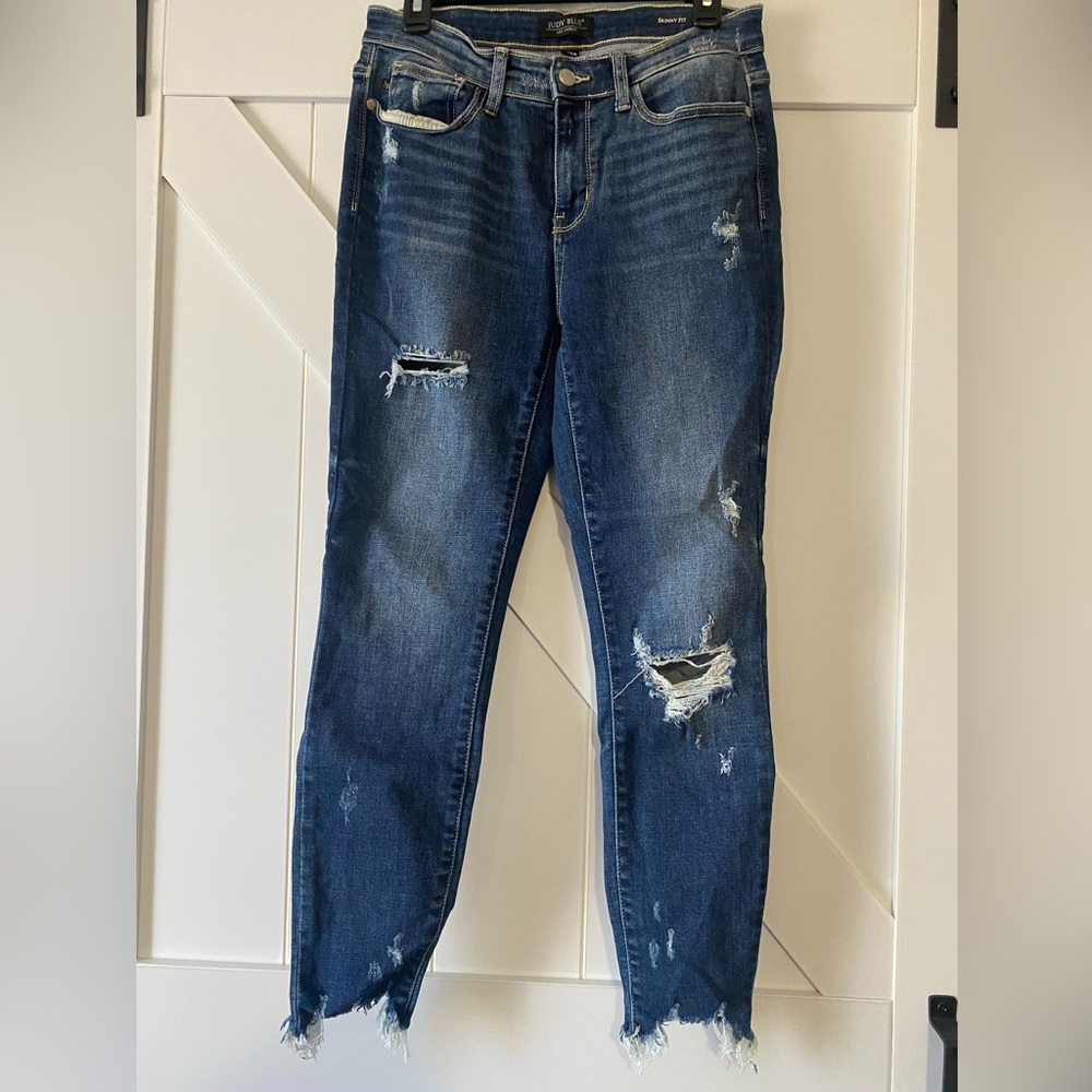 JUDY BLUE skinny jeans. EUC size 9/29